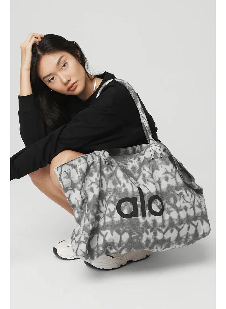 ألو يوغا حقيبة تسوق ALO للنساء، حقيبة رياضية نسائية، حقيبة كتف نسائية، حقيبة يد قماشية نسائية، حقيبة تسوق كبيرة السعة صديقة للبيئة 50 سم - Image 1